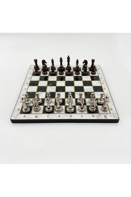 طقم شطرنج خشبي من GGS GrandGiftStore مع قطع معدنية 25×25 سم